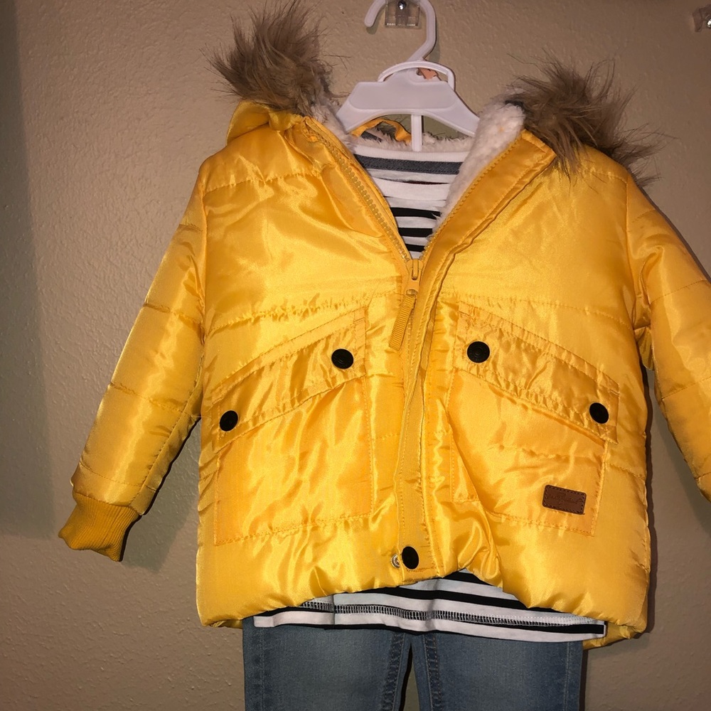 Brand new Size 2T toddler 3 piece set